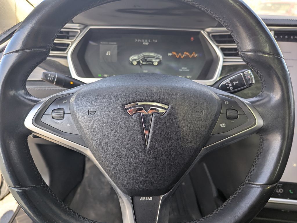 Used 2014 Tesla Model S 60 RWD image 17