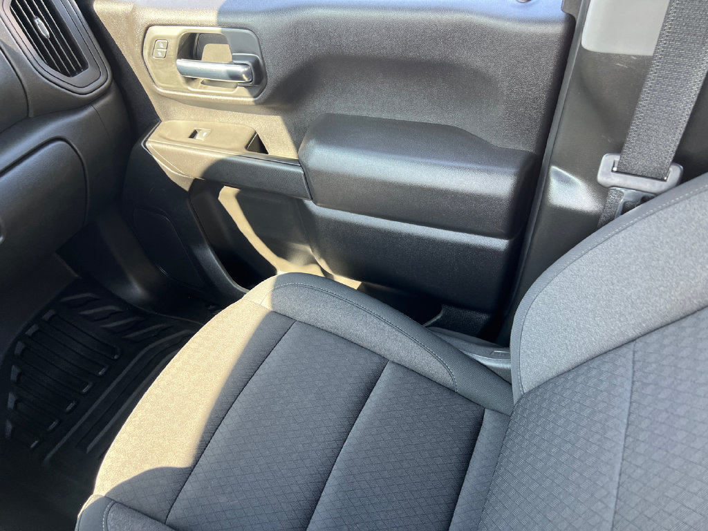 Used 2024 GMC Sierra 2500 Pro w/ Convenience Package AWD/4WD image 17