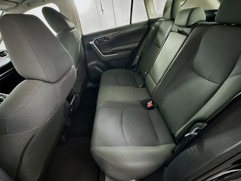 Used 2020 Toyota RAV4 LE image 26