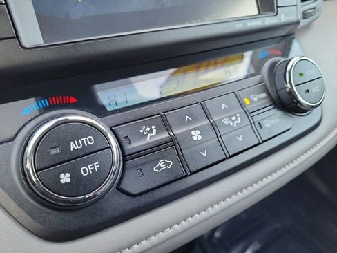Used 2017 Toyota RAV4 Limited w/ Protection Package image 31