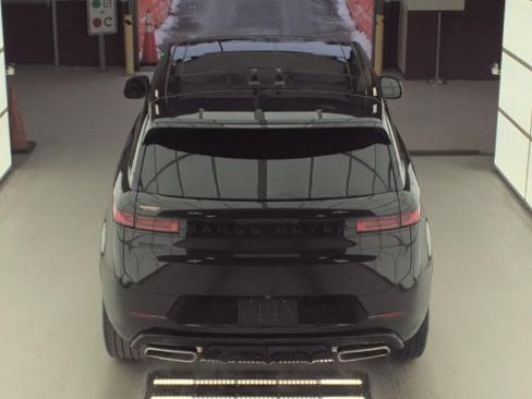 Used 2024 Land Rover Range Rover Sport Dynamic SE image 9