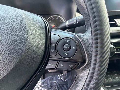 Used 2021 Toyota RAV4 LE w/ Carpet Mat Package (TMS) image 29