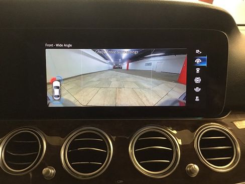 Used 2021 Mercedes-Benz E 350 4MATIC Sedan w/ Premium Package image 40