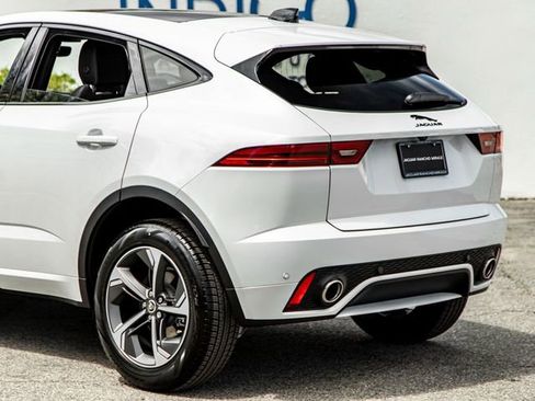 New 2024 Jaguar E-PACE R-Dynamic SE image 10