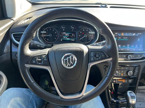 Used 2018 Buick Encore Preferred image 19
