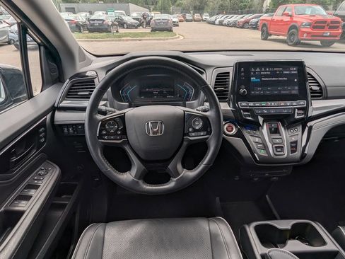 Used 2022 Honda Odyssey Elite image 17