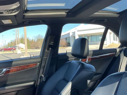 Used 2009 Mercedes-Benz C 300 4MATIC Sedan image 35