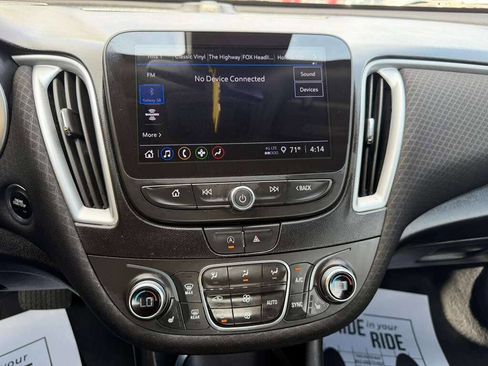 Used 2023 Chevrolet Malibu LT FWD image 10