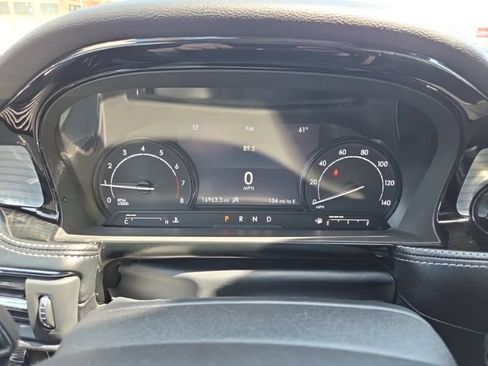 Used 2022 Lincoln Corsair AWD w/ Premium Package image 32