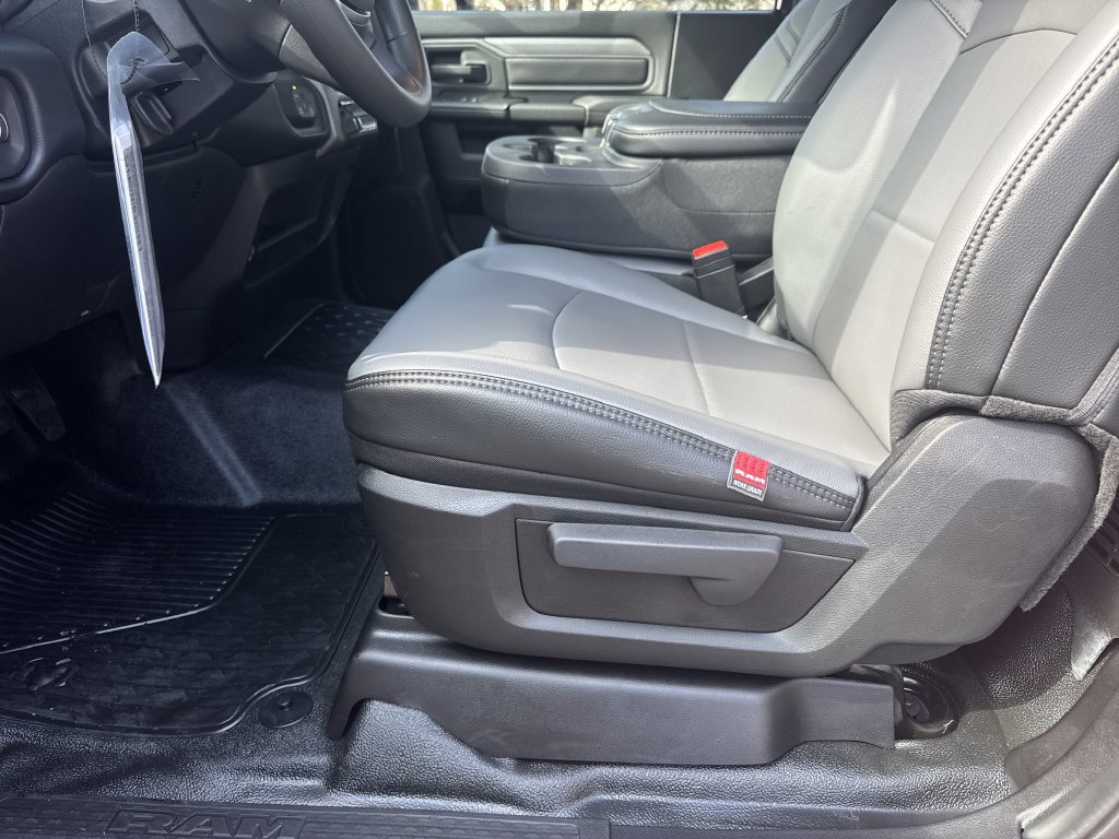 New 2026 RAM 4500 Tradesman w/ Chrome Appearance Group AWD/4WD image 8