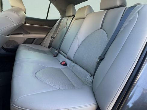 Certified 2021 Toyota Camry XLE w/ Navigation Package FWD image 9