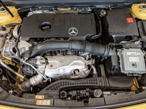 Used 2020 Mercedes-Benz CLA 250 4MATIC image 3