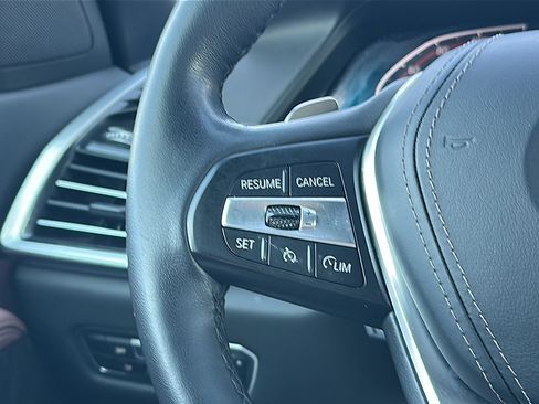 Used 2022 BMW X5 xDrive40i w/ Executive Package image 30