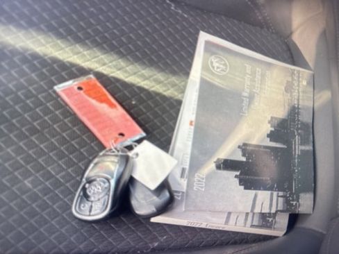 Used 2022 Buick Encore Preferred w/ Safety Package image 7