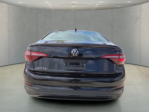 Used 2024 Volkswagen Jetta S image 4