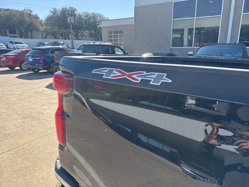 Used 2023 Chevrolet Silverado 1500 LT w/ Protection Package image 5