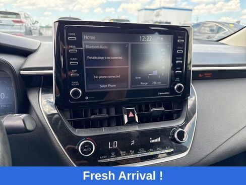 Used 2021 Toyota Corolla LE FWD image 6