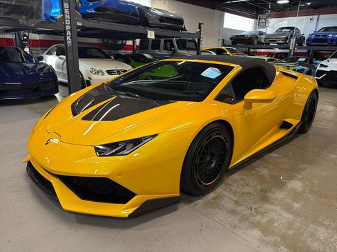 Used 2016 Lamborghini Huracan LP 610-4 AWD/4WD image 33