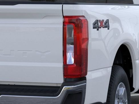 New 2026 Ford F350 4x4 SuperCab Super Duty image 21