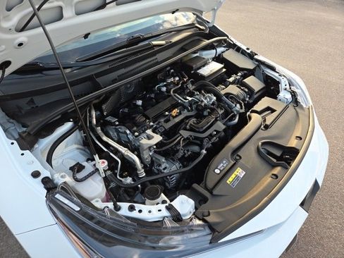 Used 2025 Toyota Corolla LE image 11
