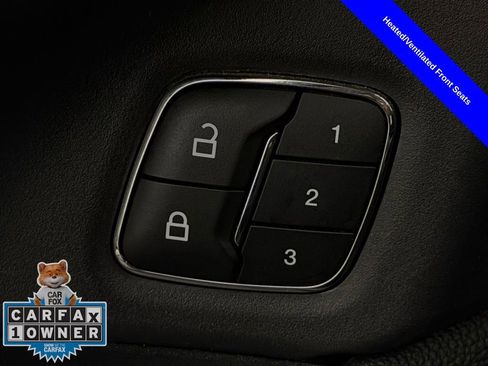 Used 2024 Ford Expedition XLT image 26