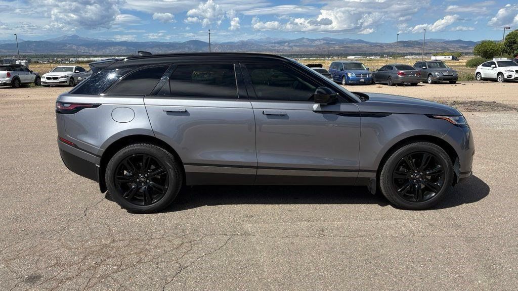Used 2023 Land Rover Range Rover Velar S AWD/4WD image 4