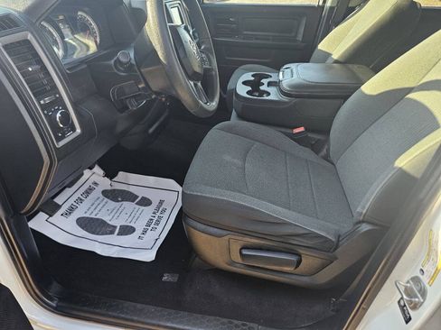 Used 2021 RAM 1500 Tradesman w/ Chrome Plus Package RWD image 9
