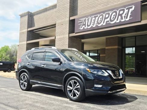 Used 2017 Nissan Rogue SL w/ SL Premium Package image 1