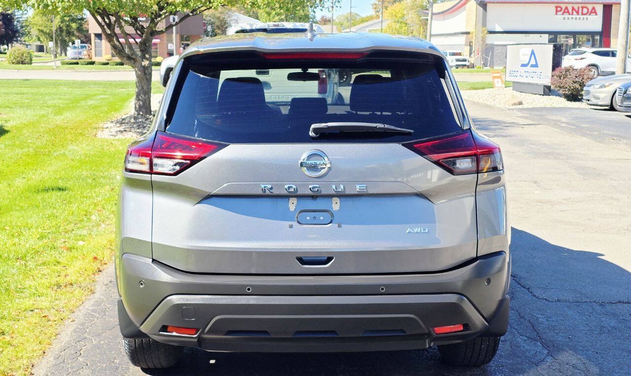 Used 2021 Nissan Rogue S AWD/4WD image 5