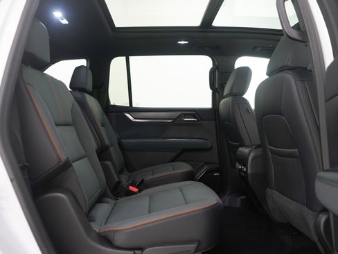 Used 2024 GMC Acadia AT4 w/ Super Cruise Package image 13