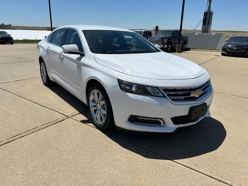 Used 2019 Chevrolet Impala LT image 3