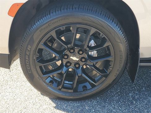 Used 2023 Chevrolet Tahoe High Country w/ LPO, Illumination Package image 35