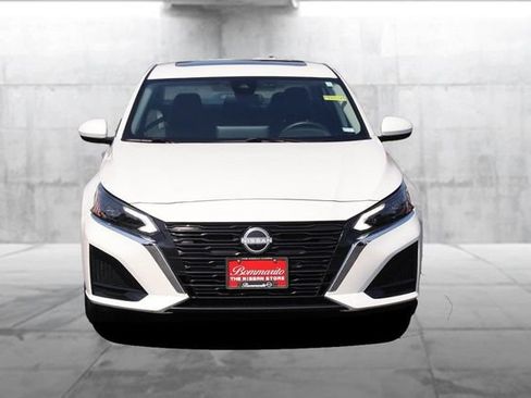 Certified 2025 Nissan Altima 2.5 SV w/ SV Premium Package FWD image 4