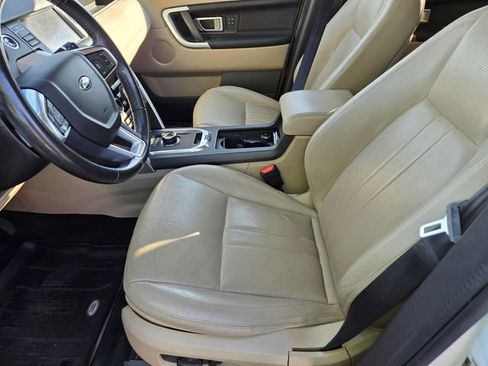 Used 2018 Land Rover Discovery Sport HSE image 12