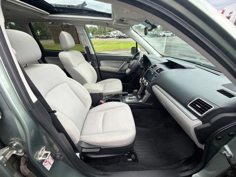 Used 2017 Subaru Forester 2.5i Premium w/ All-Weather Package AWD/4WD image 36
