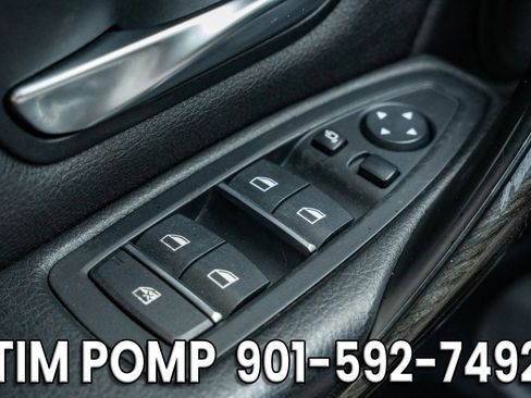 Used 2017 BMW 330i xDrive Sedan AWD/4WD image 27