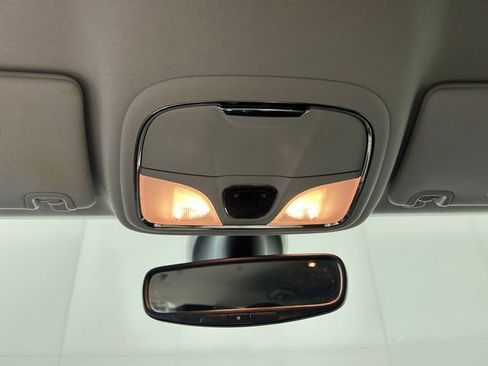 Used 2020 Jeep Cherokee Limited AWD/4WD image 25