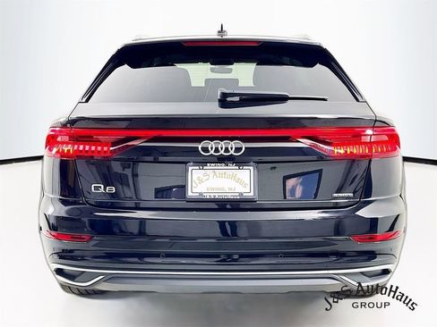 Used 2022 Audi Q8 Premium w/ Convenience Package image 6