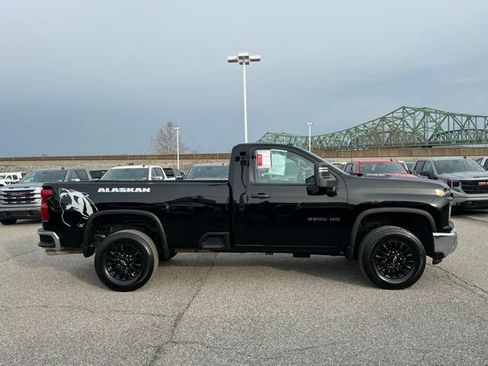 Used 2025 Chevrolet Silverado 3500 W/T AWD/4WD image 7
