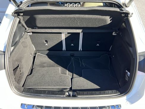 Certified 2025 Mercedes-Benz GLA 250 4MATIC image 24