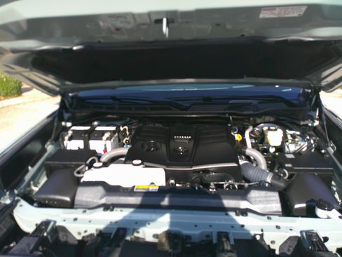 Used 2024 Toyota Tundra Platinum image 34