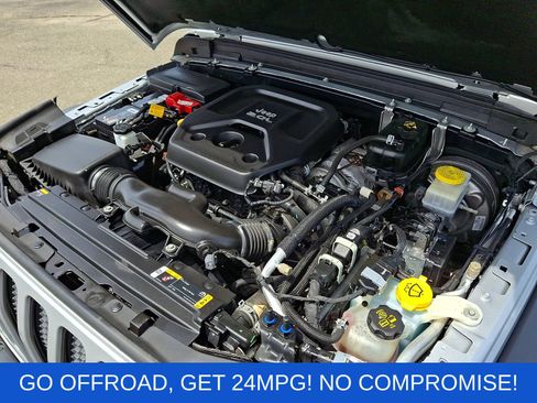 Used 2022 Jeep Wrangler Unlimited Sport AWD/4WD image 27
