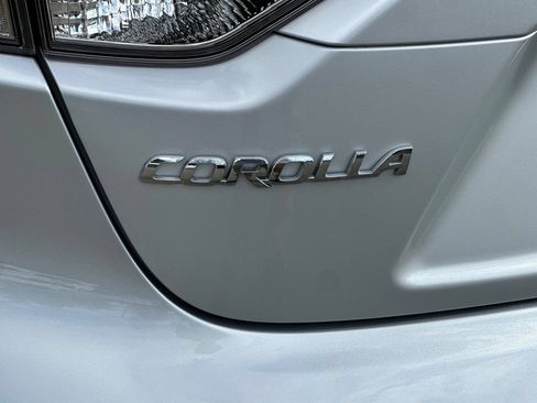 Used 2024 Toyota Corolla LE FWD image 48