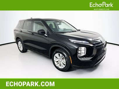 Used 2025 Mitsubishi Outlander ES