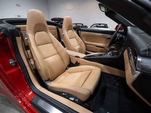 Used 2014 Porsche 911 Carrera S RWD image 34
