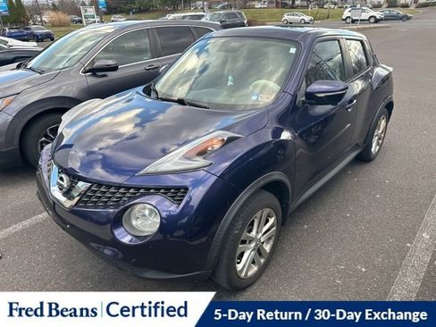 Used 2015 Nissan Juke SV w/ Technology Package image 3