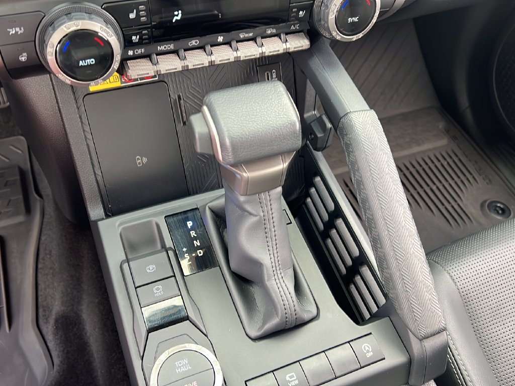 Used 2025 Toyota 4Runner Limited RWD image 24