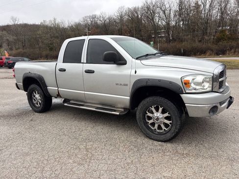 Used 2008 Dodge Ram 1500 Truck SLT w/ Trailer Tow Group AWD/4WD image 5