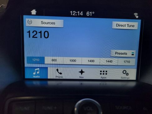 Used 2017 Ford Escape SE w/ Equipment Group 201A image 25