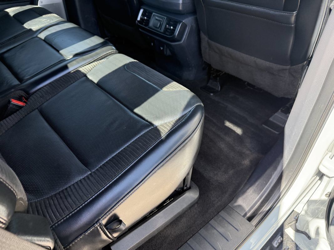 Used 2023 Ford F150 Raptor w/ Raptor 37 Performance Package AWD/4WD image 21